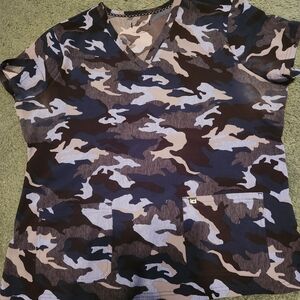 Koi Black and Gray Camouflage V-Neck Women's Top